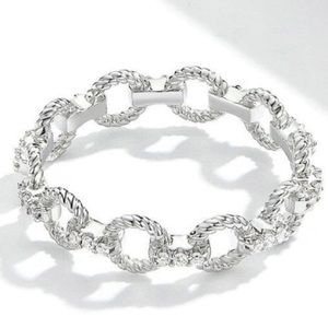 Silver 925 circle size 8 zircon accents
